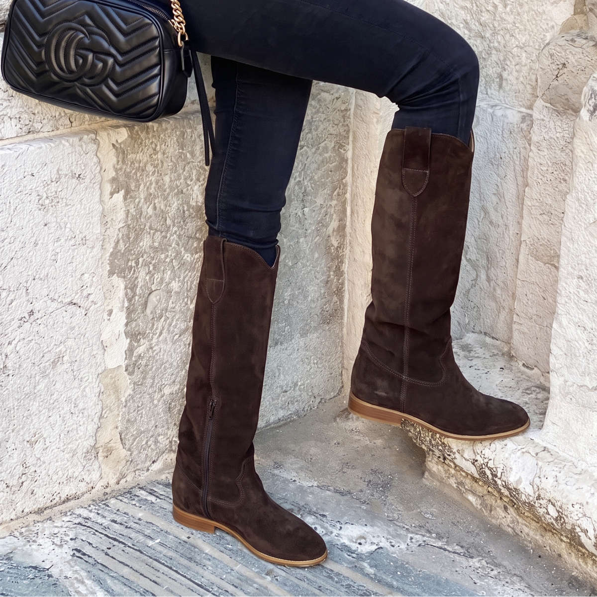Ambrosia suede, dark brown